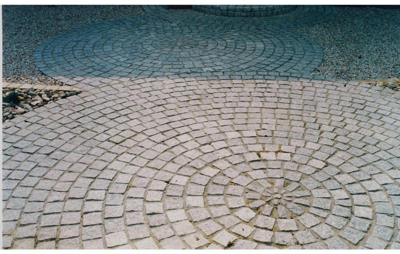 Granite Setts in a Circular Pattern, Garden Landscaping by Kilmore Landscapes
